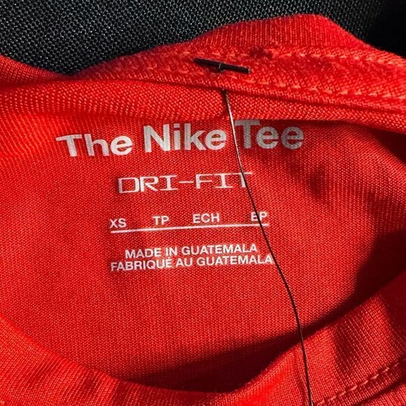 NWT Nike Drifit Boys T-Shirt (XS) - Picture 4 of 4